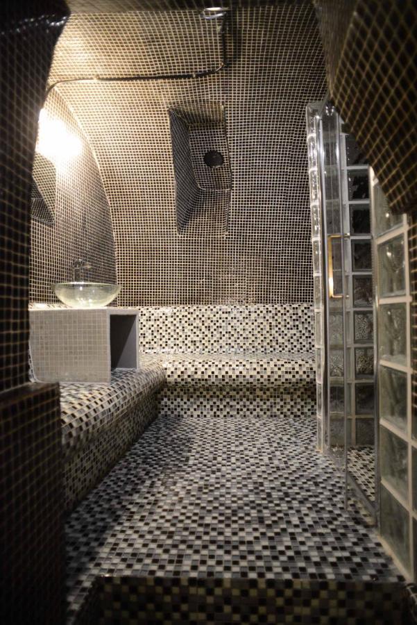 Unique Loft Apartment In Le Marais Paris Exterior foto